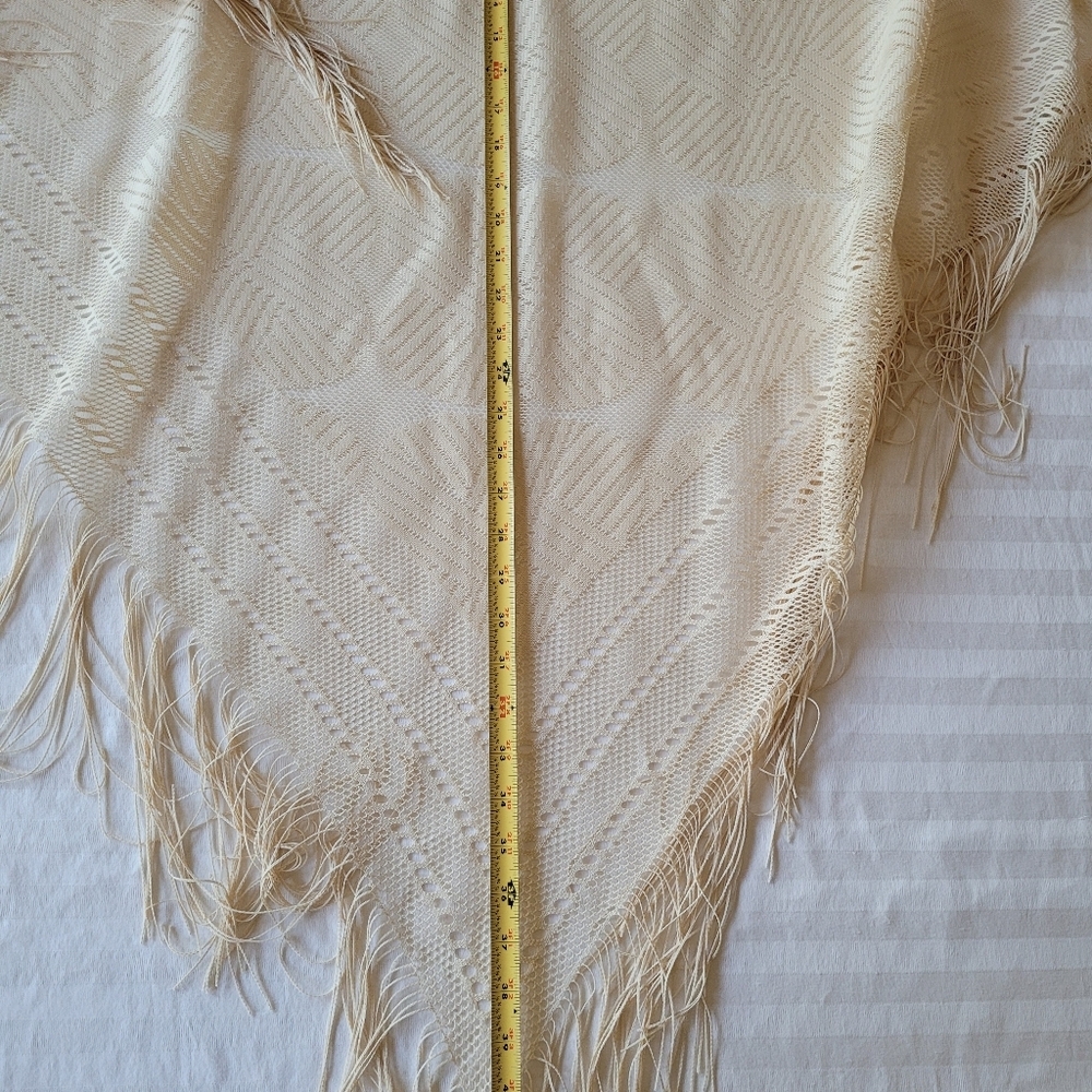 Elegant Cream Scarf with Fringe - Picture 4 of 7